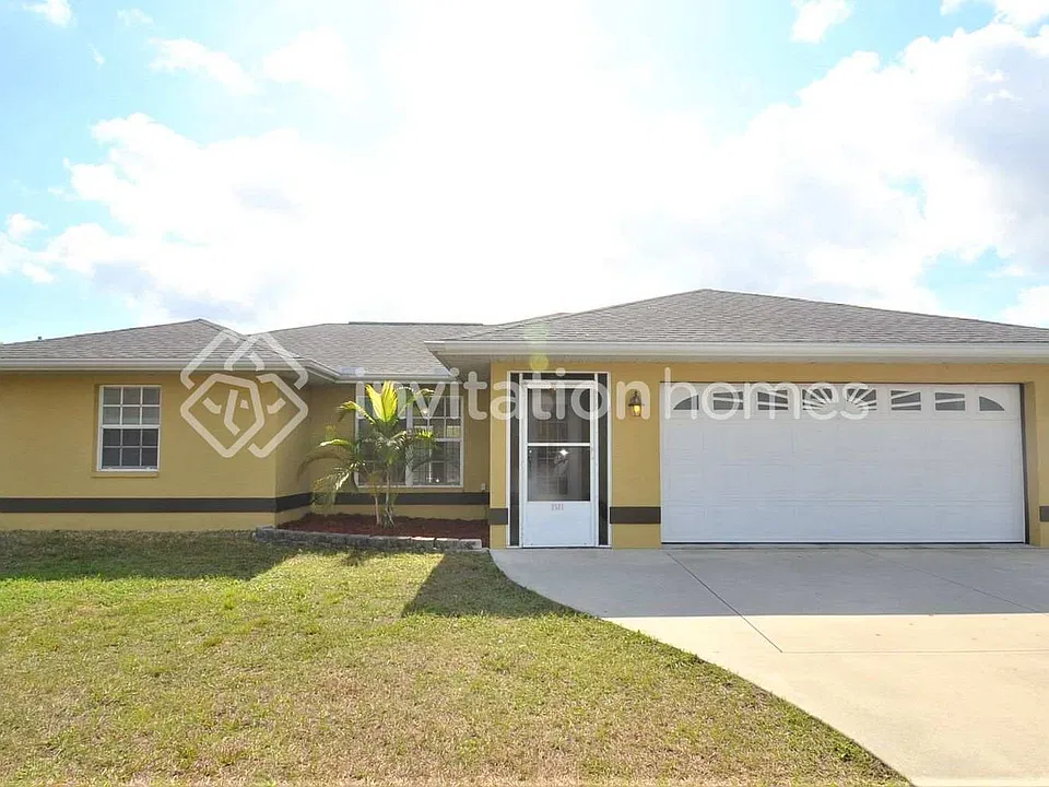 8591 W Price Blvd