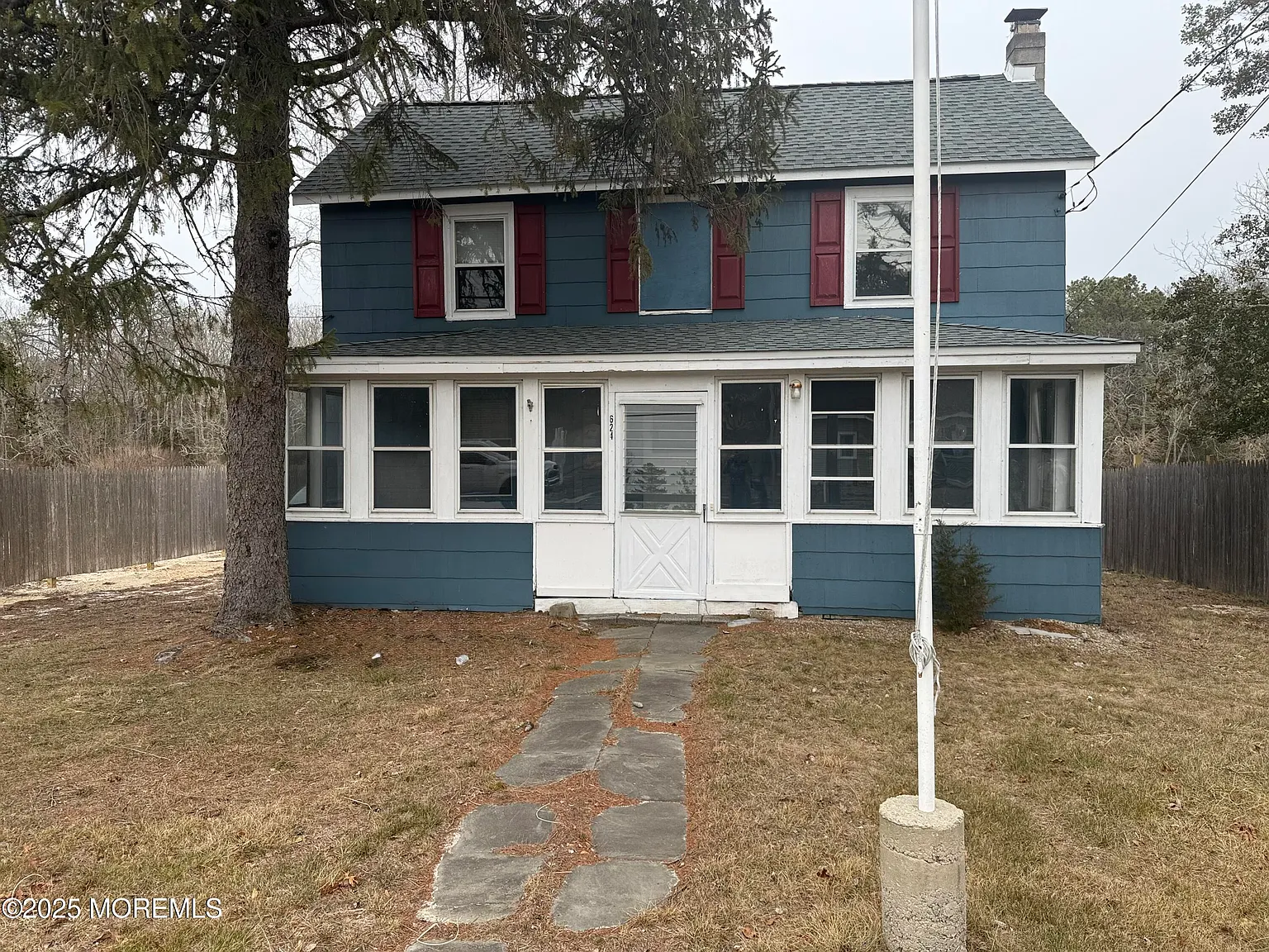 3 bed, 1176 sqft, $2,500 — Photo 1