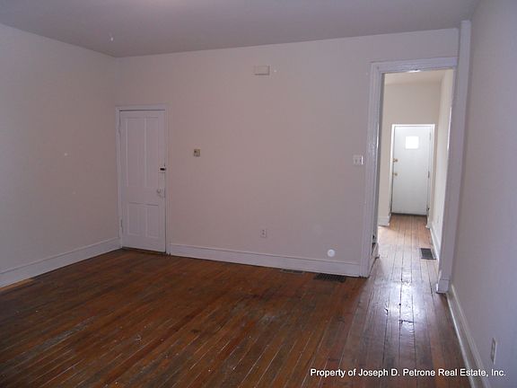 5th image of 3502 W Allegheny Ave