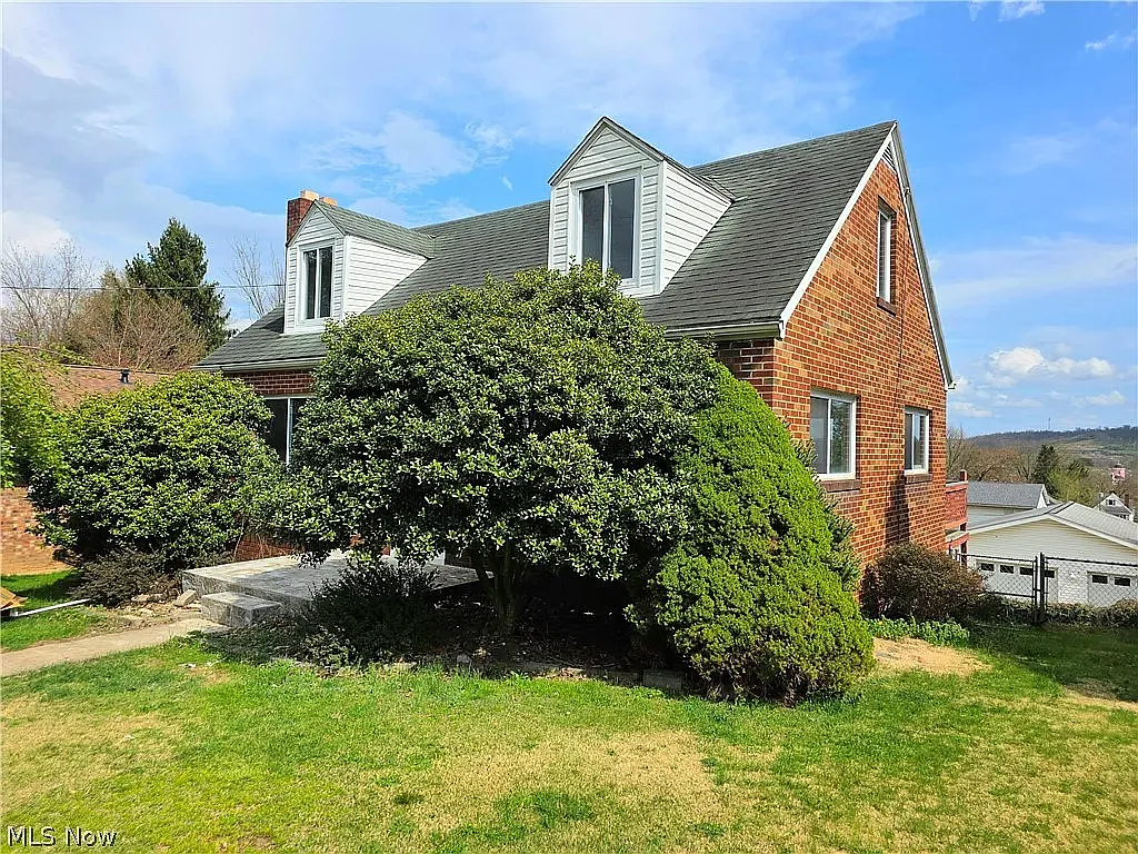 2 bed, 1.5 bath, 1400 sqft, $1,400 — Photo 2