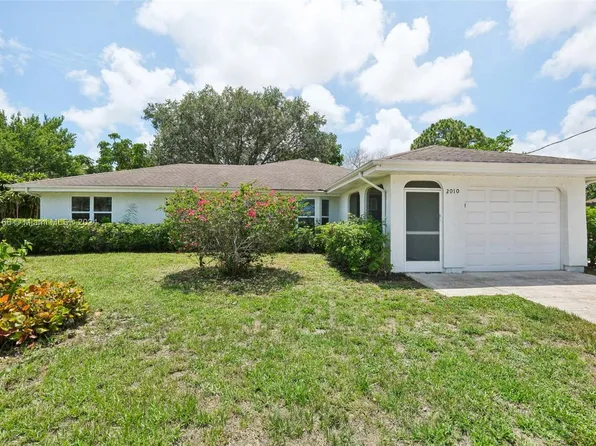 2010 SW Brisbane St, Port Saint Lucie, FL 34984
