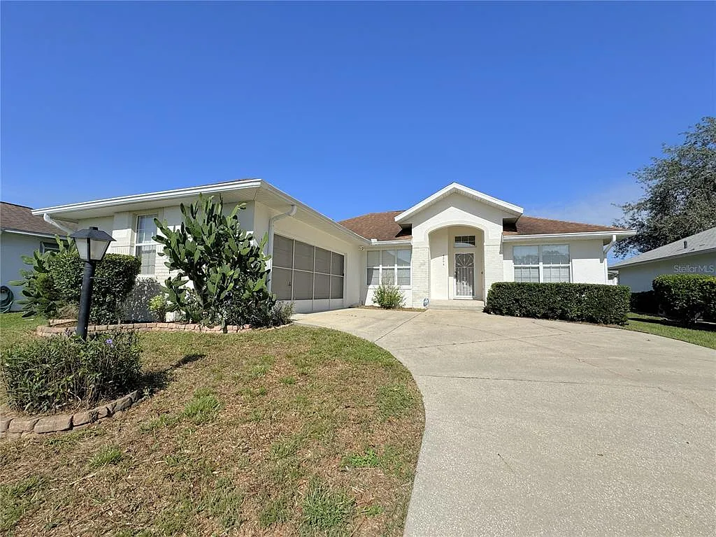 3 bed, 2.0 bath, 1516 sqft, $1,900 — Photo 1