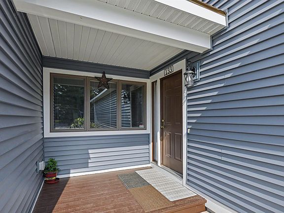 4th image of 133 N Shore Dr W