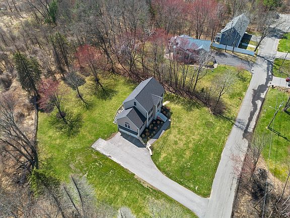3rd image of 56 Cornelie Rd