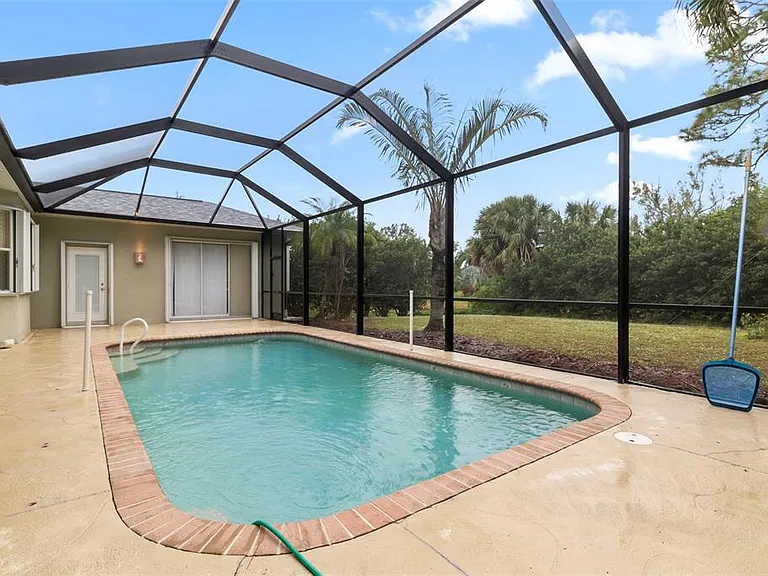 281 Hallcrest Ter — Photo 46