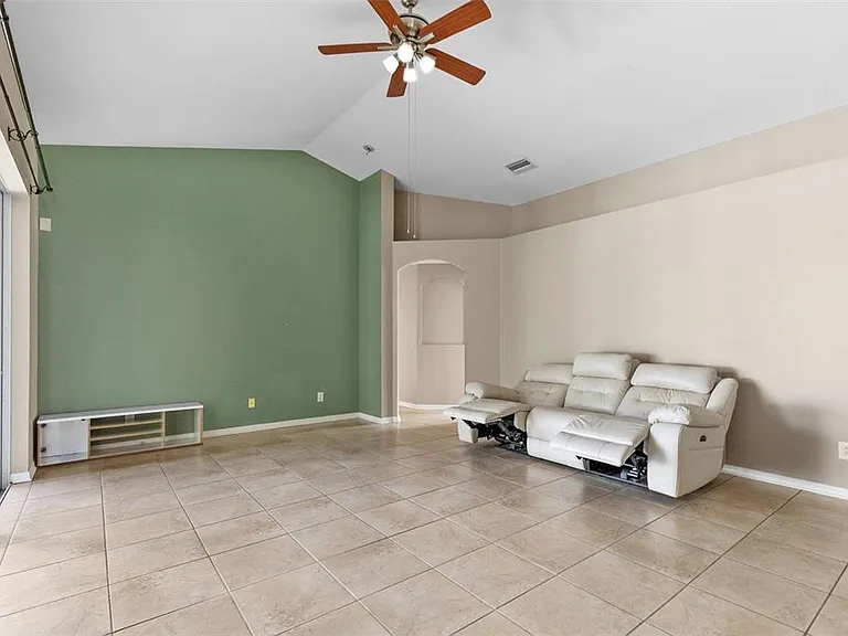 13655 Artesa Bell Dr — Photo 33