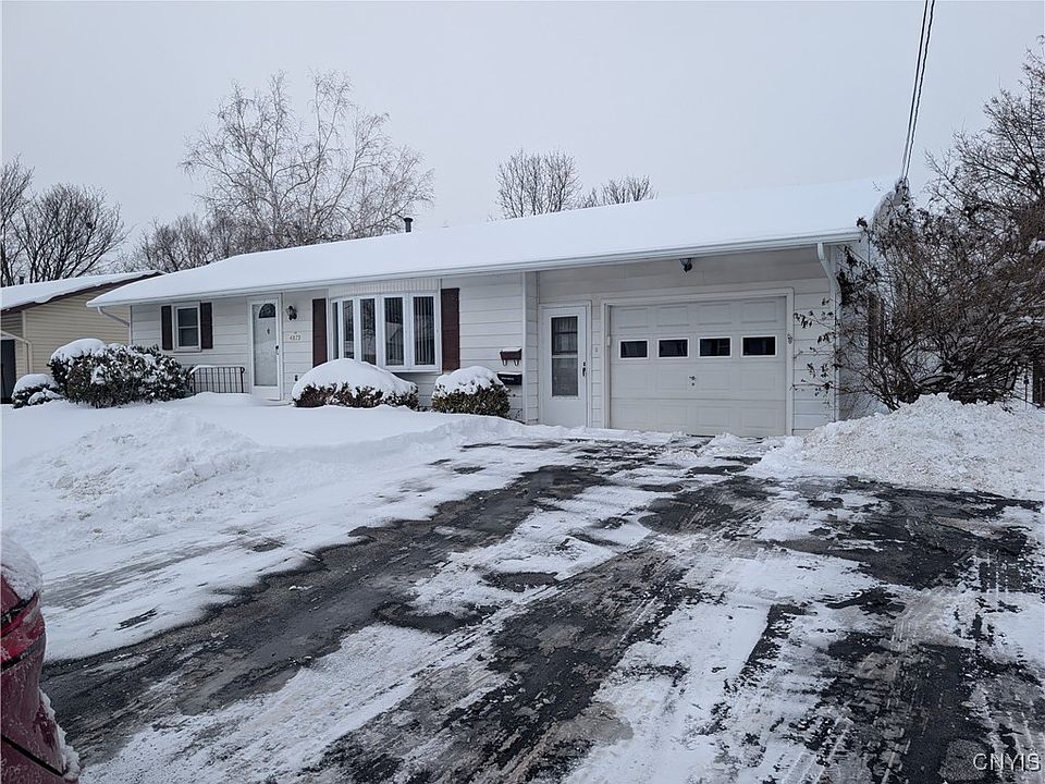 1st image of 4873 Thornwood Dr