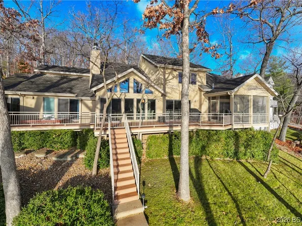 671 Sweetwater Dr, Four Seasons, MO 65049