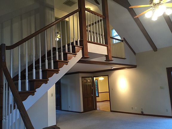 Loft + 2 bedrooms upstairs