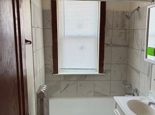 2525 W 70th St #1, Chicago, IL 60629