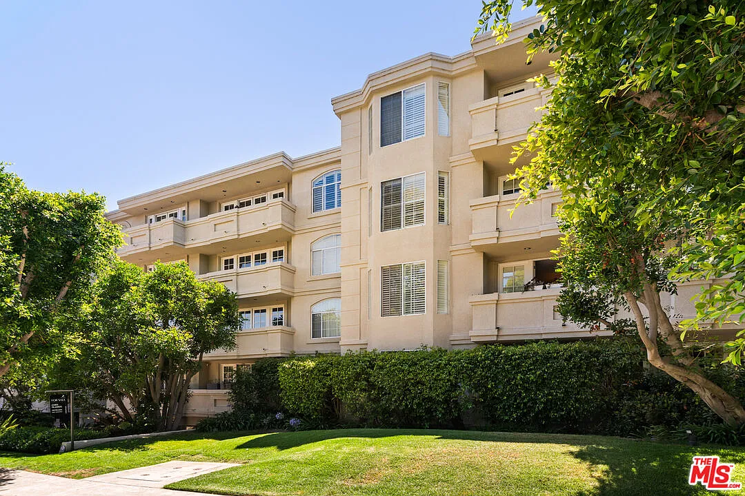 3 bed, 2.5 bath, 1965 sqft, $8,750 — Photo 1