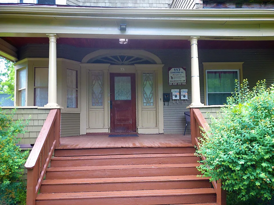 Building Photo 5