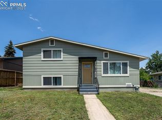 1926 Preuss Rd, Colorado Springs, CO 80910