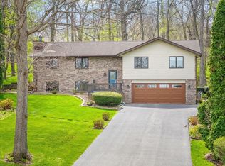 548 Baintree Rd, Davis, IL 61019