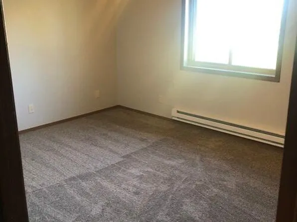 521 Lincoln St #105, Mauston, WI 53948