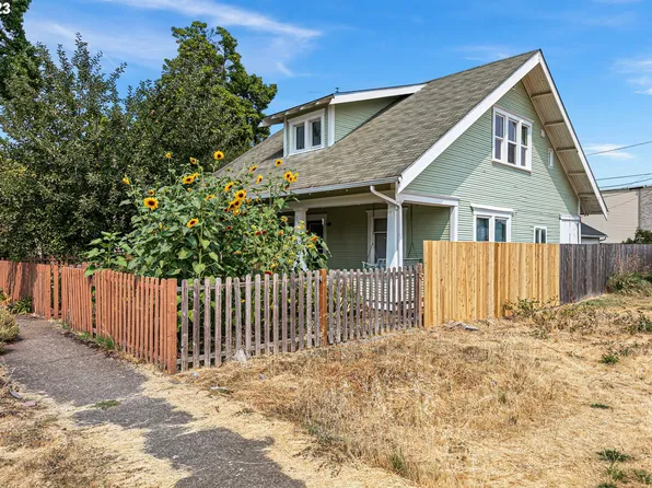 456 Juniper St, Junction City, OR 97448