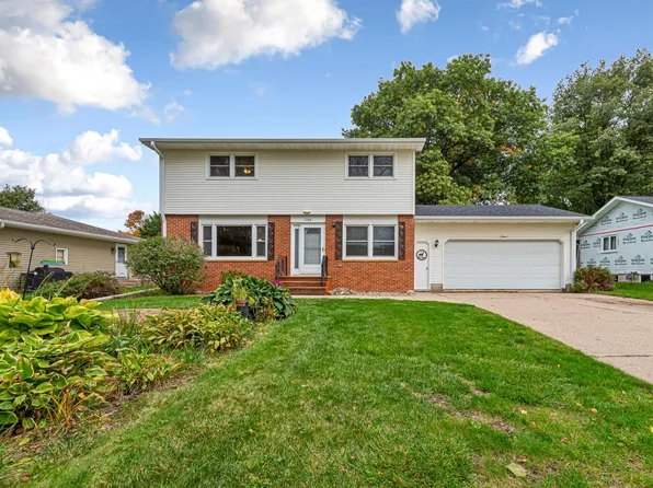 1100 Mitchell Dr, Faribault, MN 55021