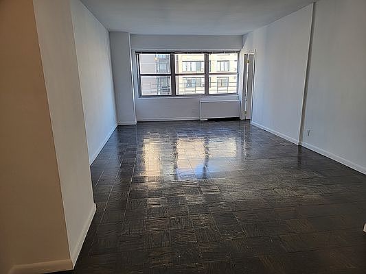 1st image of 200 E 64th St APT 20D