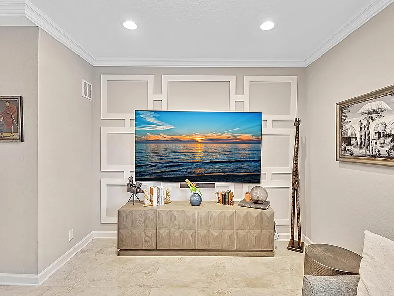 323 Bayfront Dr — Photo 31