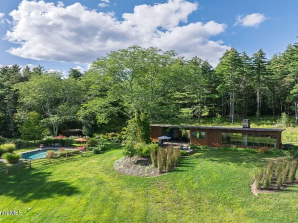 651 Hayes Hill Rd, New Marlboro, MA 01230