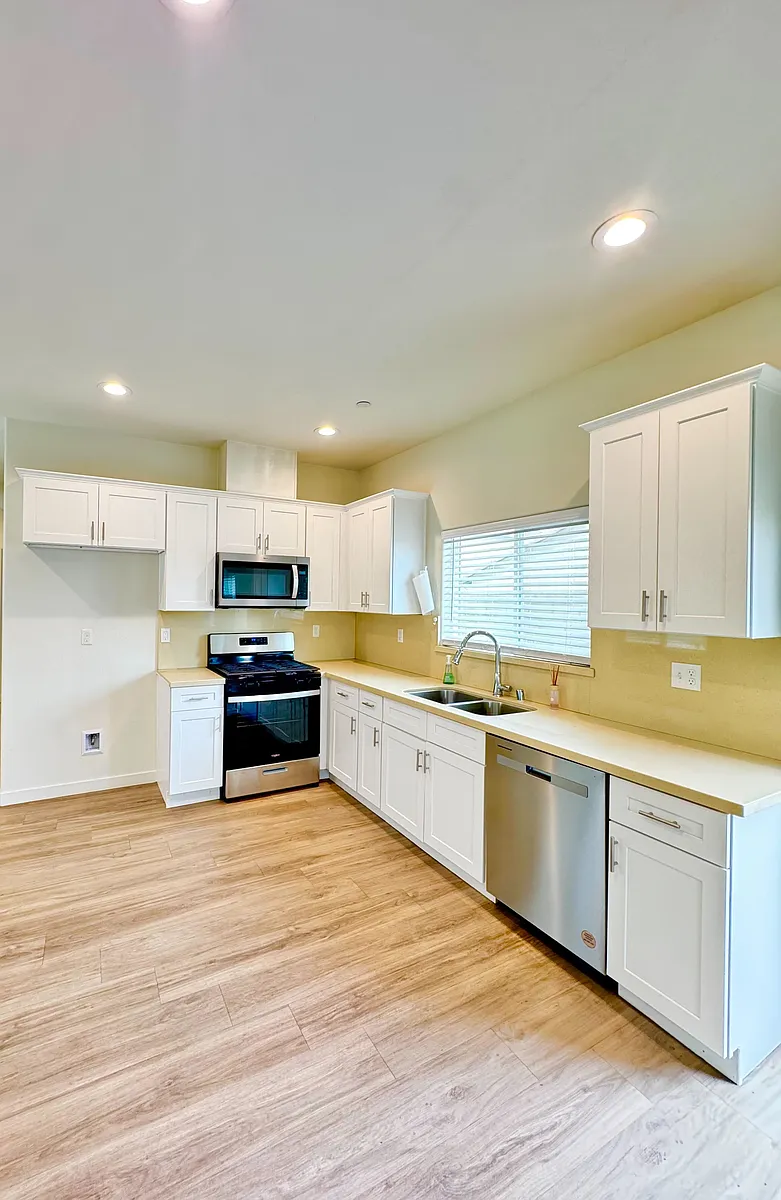 Building Photo - 8621 Frankie Lou St #B
