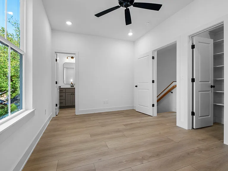 524 S Willow Ave #4 — Photo 16