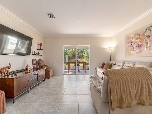 4th image of 2662 SW Salzedo Ave