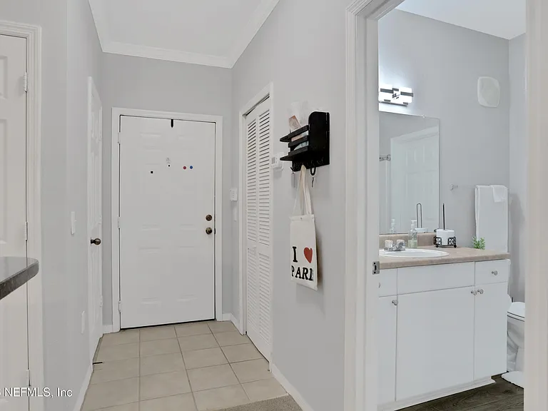 10961 Burnt Mill Rd #425 — Photo 12