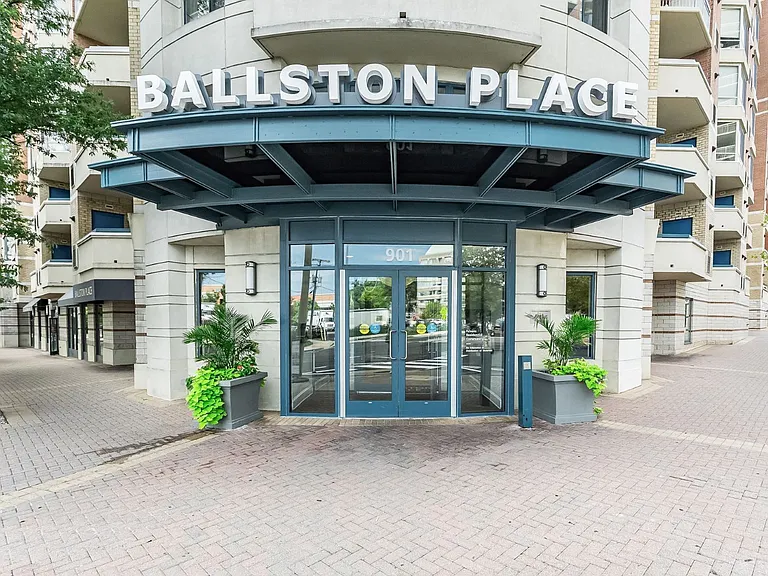 Ballston Place — Photo 30