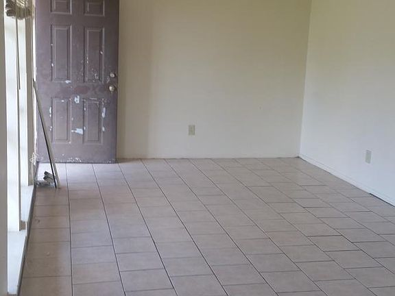 5th image of 3021 Sycamore Ave APT 6