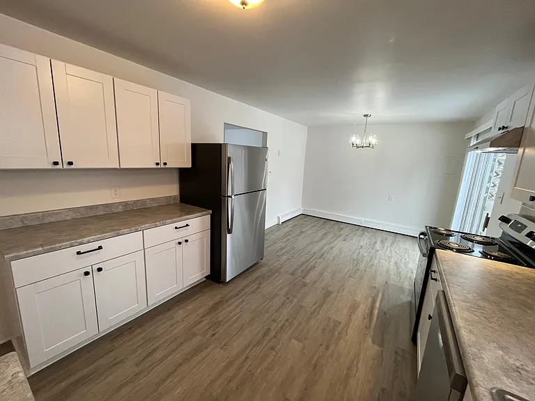 3520 Sheridan Ave — Photo 9