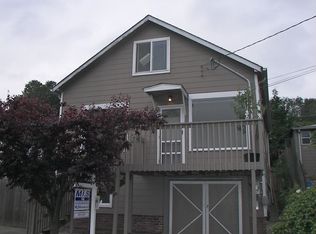 3305 30th Ave SW, Seattle, WA 98126