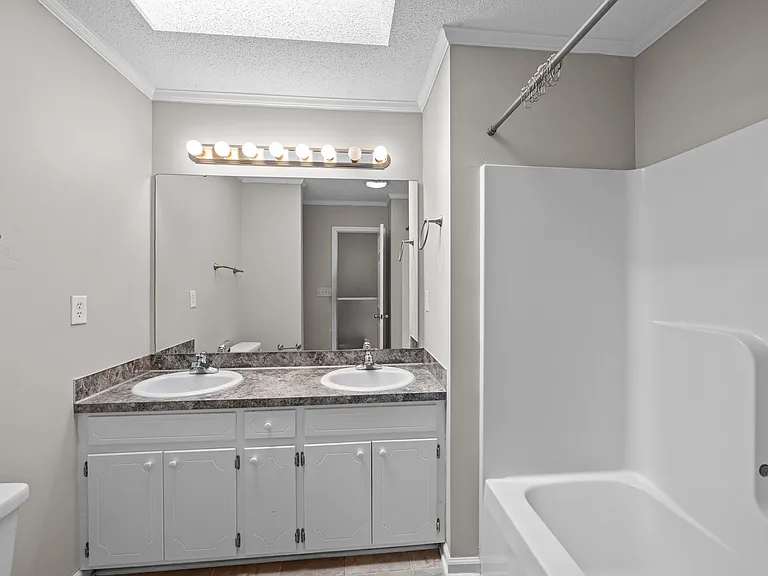 3809 E Vancroft Cir #C — Photo 19