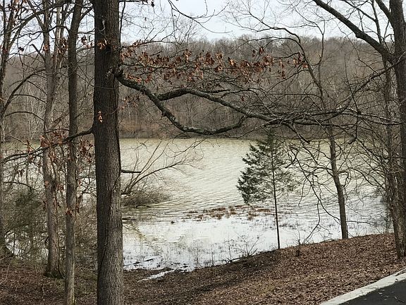 4th image of 599 Country Hills Dr