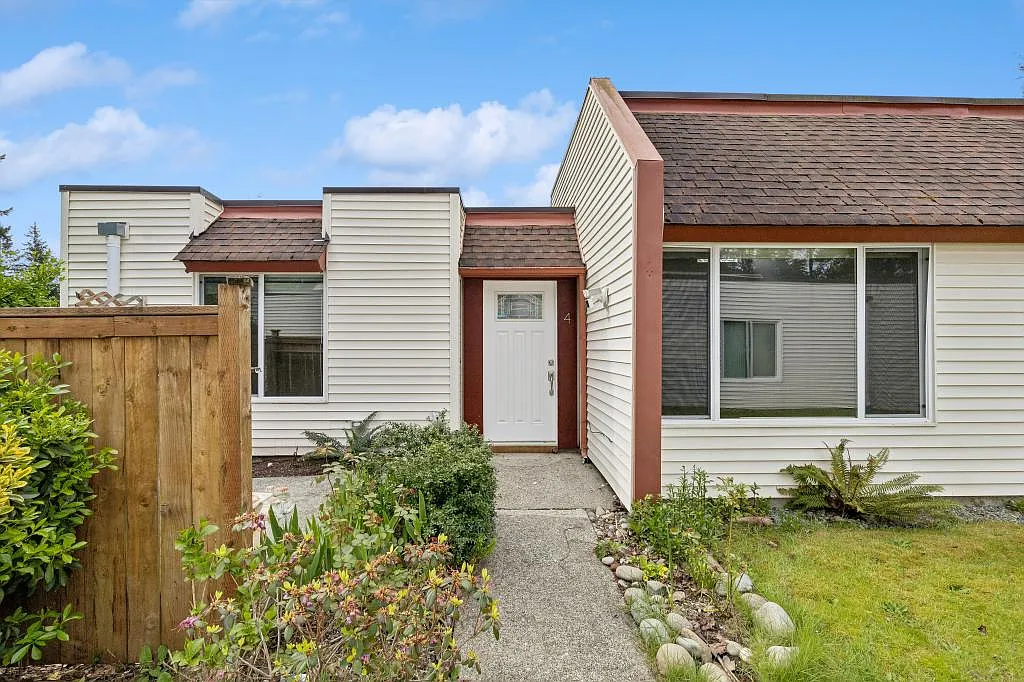 14600 SE 176th St Unit L4, Renton, WA 98058 - 2 bedrooms — Photo 1