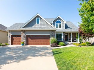 12515 Ridgemont Dr, Urbandale, IA 50323