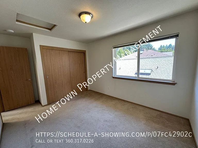 4683 Barrington Ln SE — Photo 18