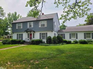 315 S 9th St, Oskaloosa, IA 52577