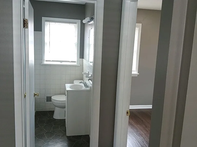 4113 La Salle Ave — Photo 11