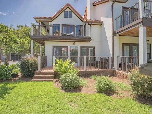 120 Baybridge Dr #G, Gulf Breeze, FL 32561