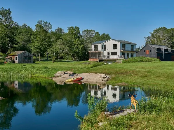 776 Bancroft Rd, Becket, MA 01223