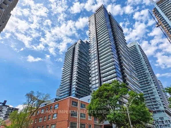 117 Broadway Ave #1611, Toronto, ON M4P 1V2