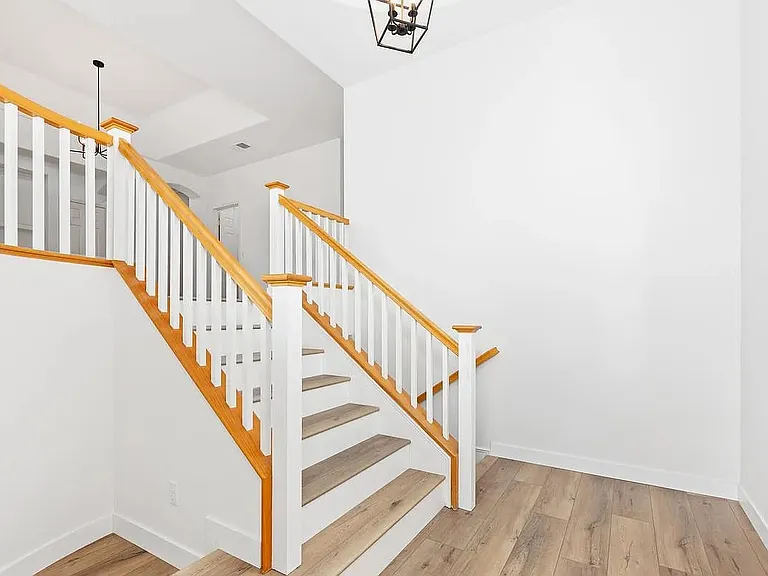 2738 Carriagedale Row — Photo 5