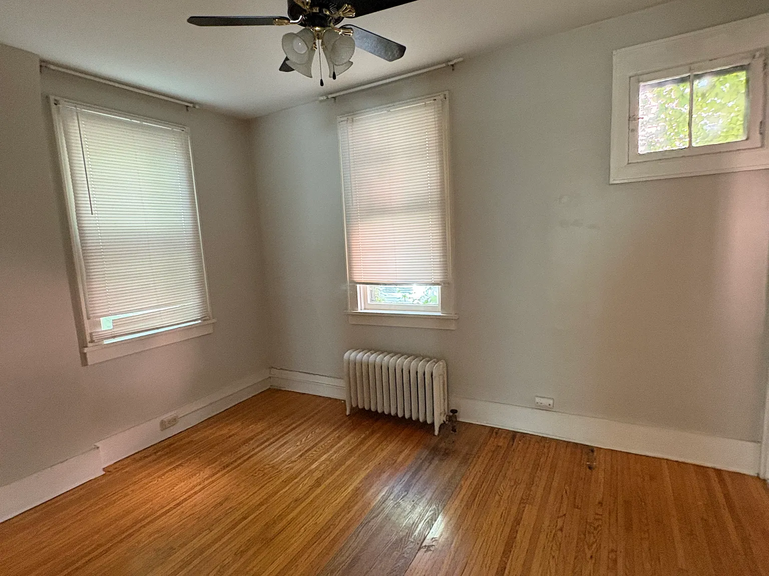 2 bed, 1200 sqft, $1,350 — Photo 3