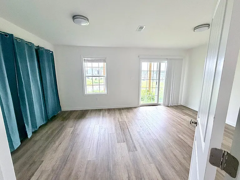 331 Avon Dr — Photo 10