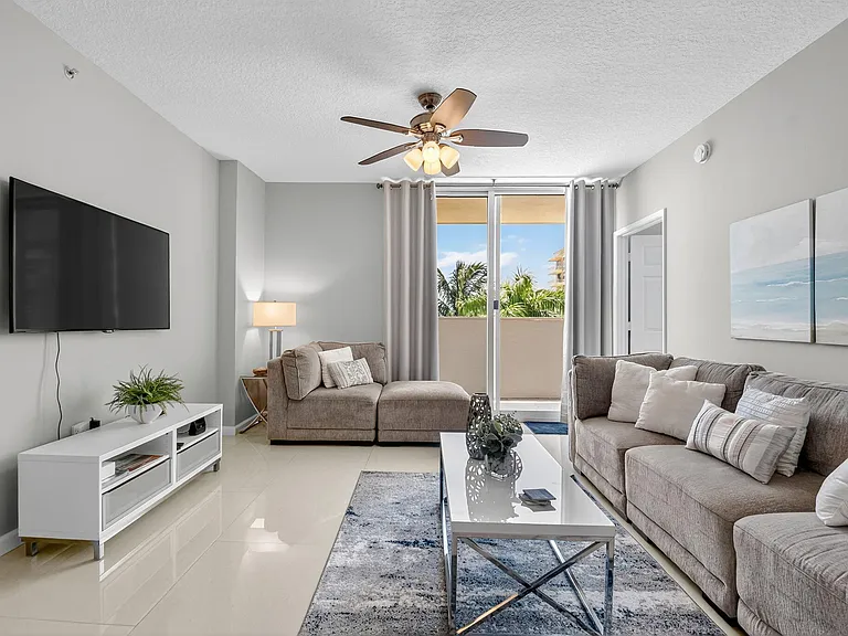 625 Casa Loma Blvd #306 — Photo 14