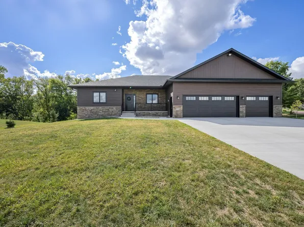 2318 Red Bird Ln, Fairmont, MN 56031