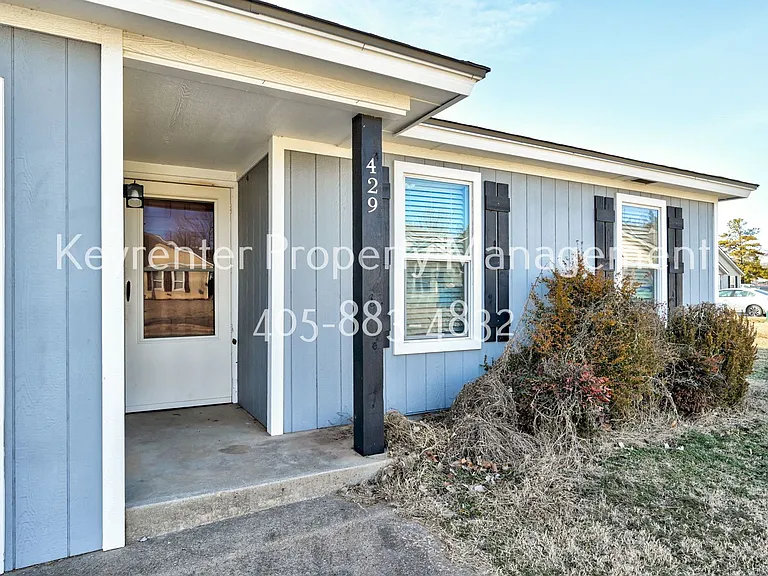429 Belmont Dr — Photo 4