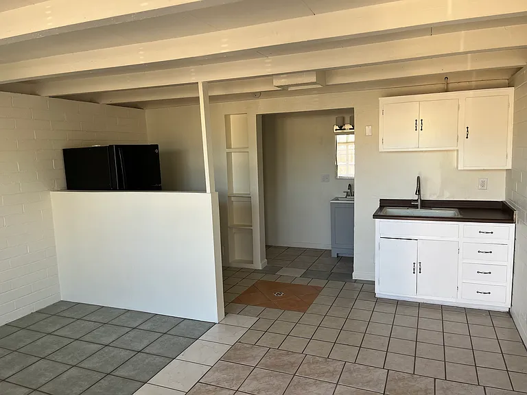 447 W Pelaar Dr #C — Photo 5
