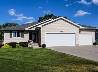 309 Redwood Rd, Grand Island, NE 68803